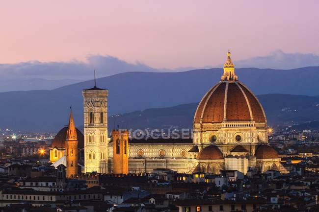 Basilica Santa Maria Novella in the center of Florence at first evening lights, Florence, Tuscany, Italy, Europe — Stock Photo