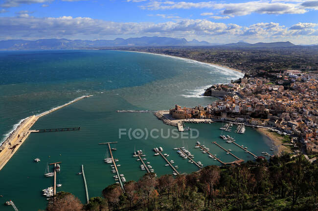 Vista aérea, Castellamare del Golfo, Sicília, Itália, Europa — Fotografia de Stock