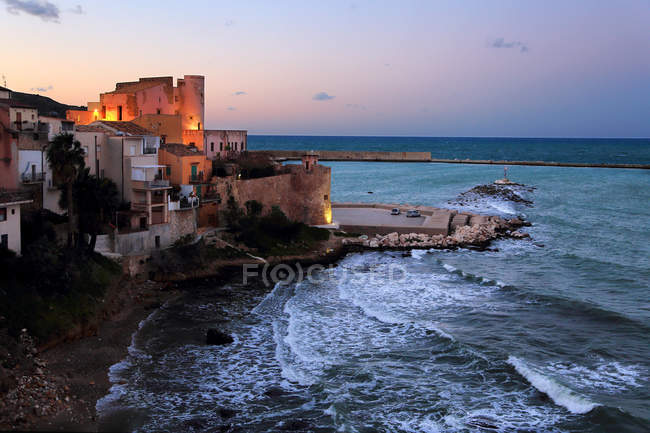 Pronóstico, Castellamare del Golfo, Sicilia, Italia, Europa - foto de stock