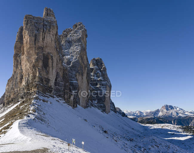 L'emblématique Drei Zinnen - Tre Cime di Lavaredo au Tyrol du Sud Alto Adige dans les Dolomites, un site du patrimoine mondial de l'Unesco. Vue de Paternsattel dans les faces nord. europe, europe centrale, italie — Photo de stock