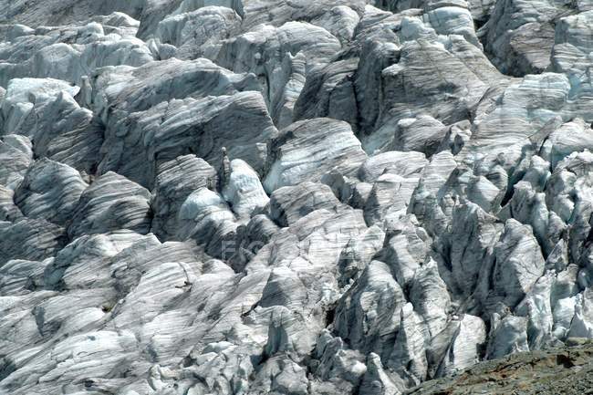 L'impressionante serie di seracchi del ghiacciaio Roseg nella valle del Roseg, Engadina, Svizzera, Europa — Foto stock