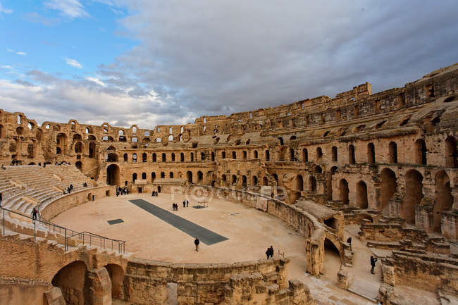 Anfiteatro romano, El Djem, Túnez, Norte de África - foto de stock