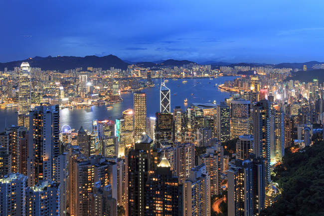 Гонконг вночі, з вершини Вікторія (Китай). — стокове фото