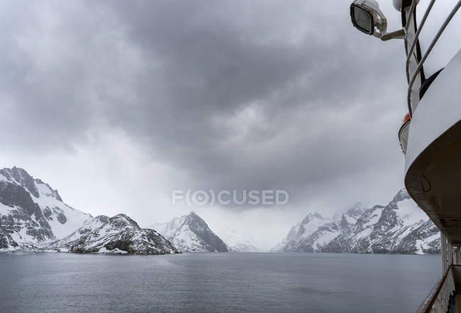 Drygalski Fjord all'estremità meridionale della Georgia del Sud. Antartide, Subantarctica, Georgia del Sud, ottobre — Foto stock