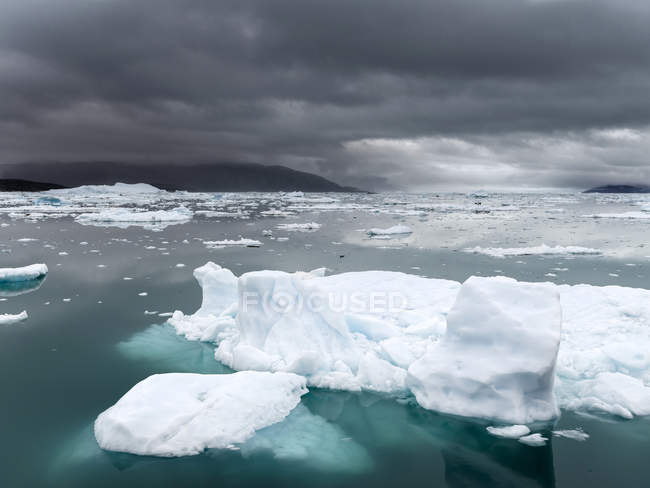 Великий льодовик Eqip (Eqip sermia УВС eqi льодовик) в greeland. Данія, серпень — стокове фото