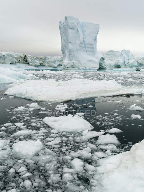 Ilulissat Icefjord also called kangia or Ilulissat Kangerlua at Disko Bay. The icefjord is listed as UNESCO world heritage. America, North America, Greenland, Denmark — Stock Photo