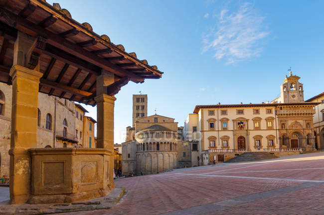 Площадь Пьяцца Гранде, Старый город, Фаццо, Тоскана, Италия, Европа — стоковое фото