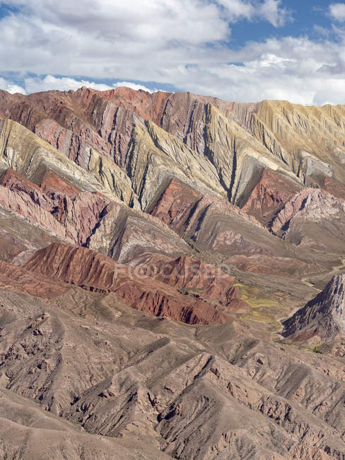 Iconic rock formation Serrania de Hornocal in the canyon Quebrada de Humahuaca. The Quebrada is listed as UNESCO world heritage site. South America, Argentina, November — Stock Photo