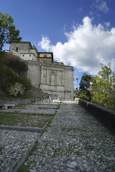 Fontana del Mos funtain, Santa Maria del Monte, Sacro Monte di Varese, Unesco, World Heritage Site, Lombardy, Italy, Europe — стокове фото