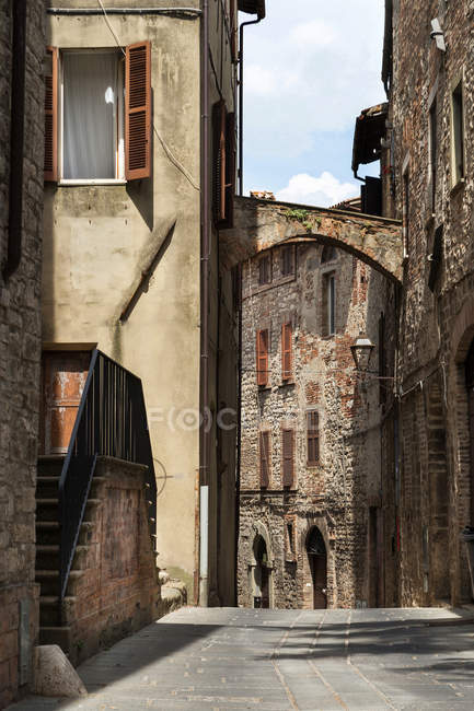 Foreshortening, Old Town, Via Cesia street, Todi, Umbria, italy, Europe — Stock Photo
