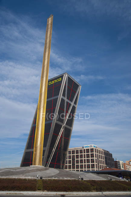 Kio Towers, Office Towers, Bank Bankia and Realia, Gate of Europe, Plaza de Castilla, Мадрид, Испания — стоковое фото