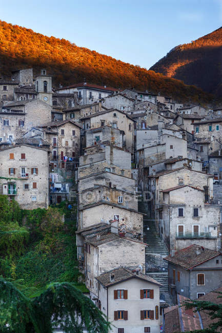 National Park of Abruzzo, View of Scanno, Abruzzo, Italy, Europe — стокове фото