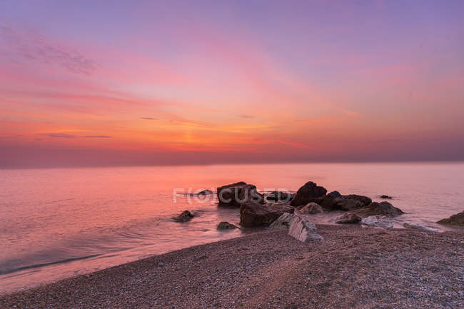 Pôr do sol da praia de Porto Recanati, Marche, Itália, Europa — Fotografia de Stock