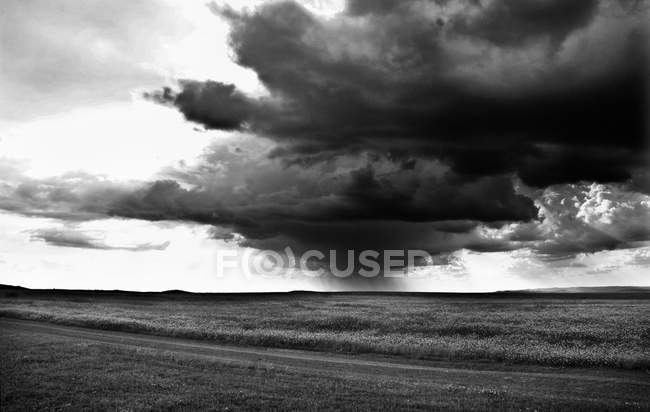 Riesige Gewitterwolken — Stockfoto