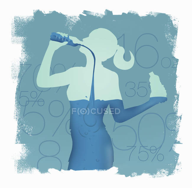 Mujer bebiendo agua de la botella y llenando su cuerpo - foto de stock