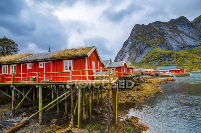 Villaggio di pescatori Reine alle Isole Lofoten, Norvegia — Foto stock