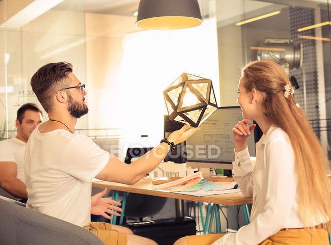 Architekt-Designer im Büro — Stockfoto