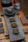 Cérémonie du thé chinois classique sur la table — Photo de stock