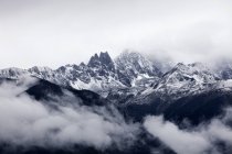 Chaîne de montagnes de neige Meili dans la province du Yunnan, Chine — Photo de stock