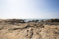 Landschaftlich reizvolle Meeresküste im Resort in Sanya, China — Stockfoto