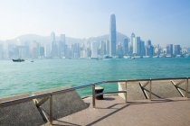 Malerischer Blick auf den Hafen von Victoria, Hongkong, China — Stockfoto
