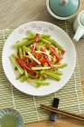 Традиційний китайський салат з гострою динею — стокове фото