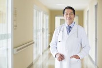 Portrait of chinese doctor in hospital — Stock Photo