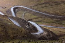 Road in Tibet mountainous landscape, China — Stock Photo