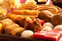 Різні види китайських традиційних печива і цукерок. — стокове фото