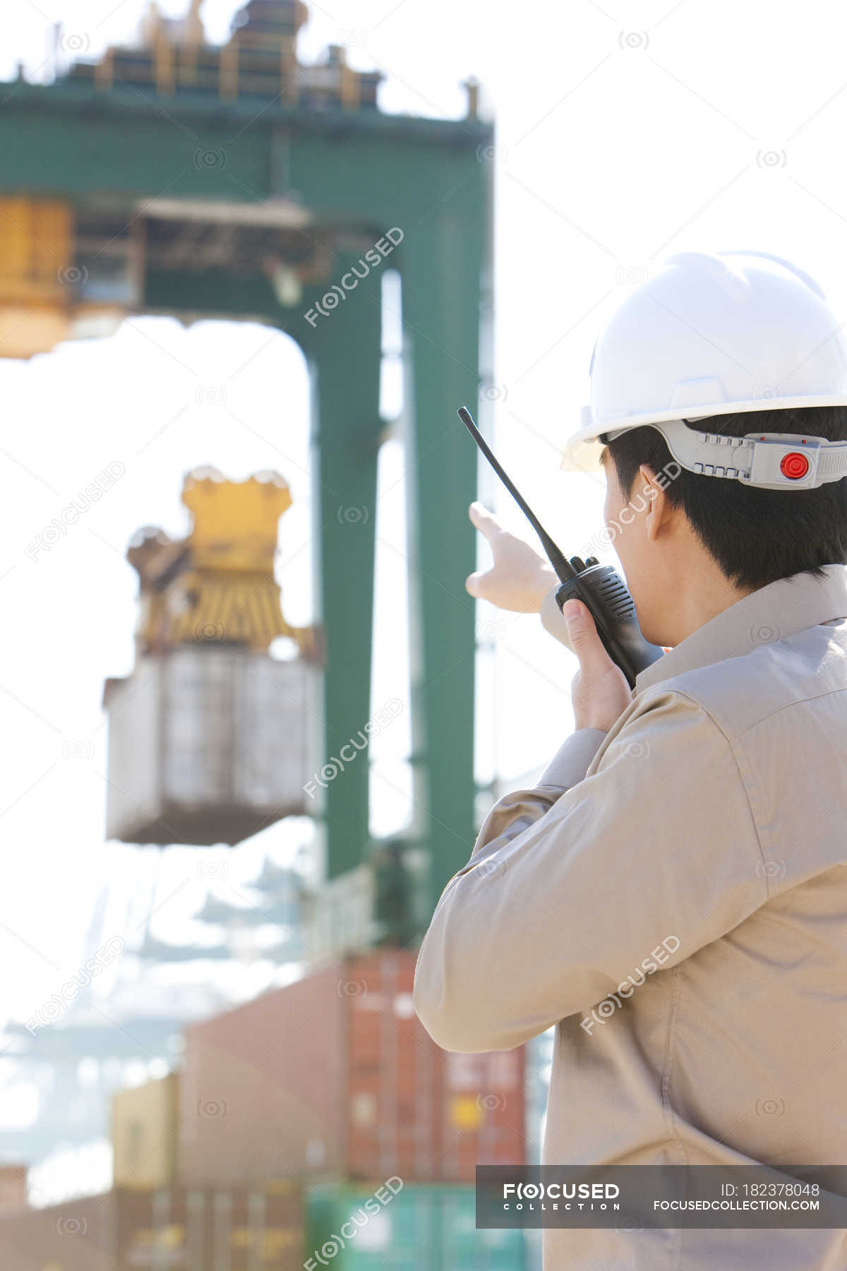 From Ground To Sky: Directing Crane Operations - ly0b0w8