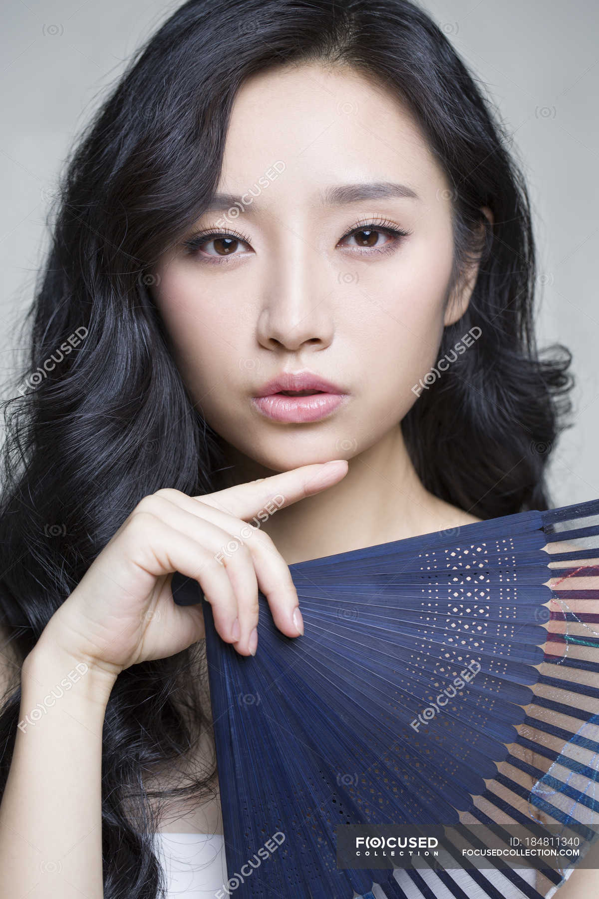 Chinese woman posing with folding fan — beauty, pose - Stock Photo ...