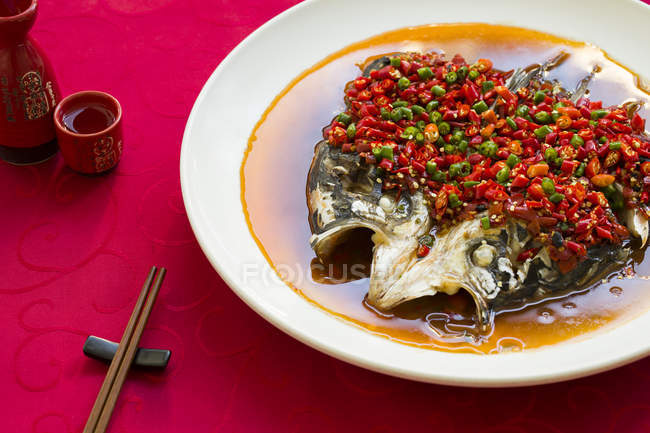 Курячі Чилі китайський риби голову їжі — стокове фото