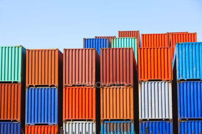 Cargo containers in shipping dock — Stock Photo