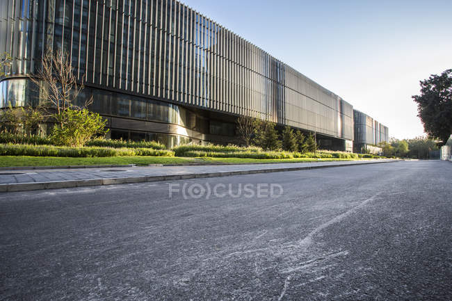 Städtische Szene des zeitgenössischen Bauens in Peking, China — Stockfoto