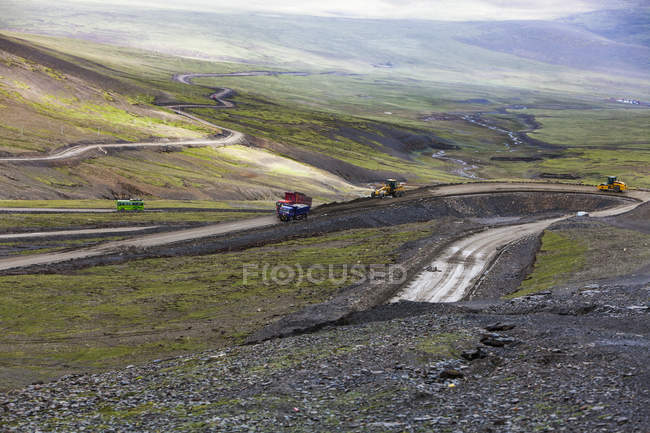 Estrada sinuosa no Tibete, China — Fotografia de Stock