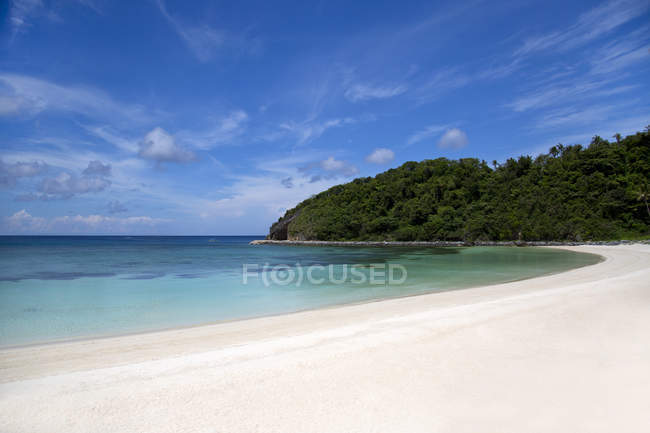 Scena costiera di spiaggia tropicale nelle Filippine — Foto stock