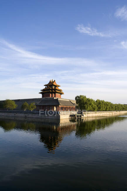 Северо-западный угол внешней стены Форбидден Сити, Пекин, Китай — стоковое фото