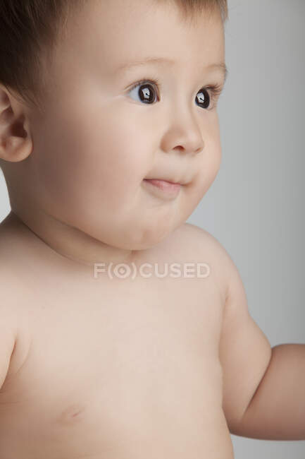 Primer plano de un lindo bebé chino - foto de stock