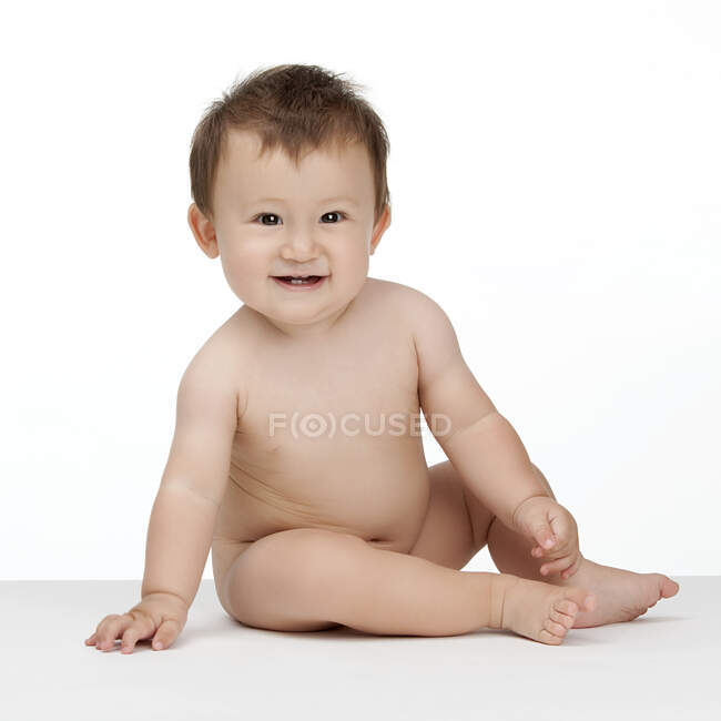 Studio shot of a smiling Chinese baby boy — Stock Photo
