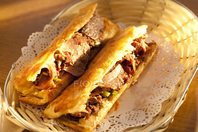 Chinese traditional food, baked cakes of donkey meat — Stock Photo