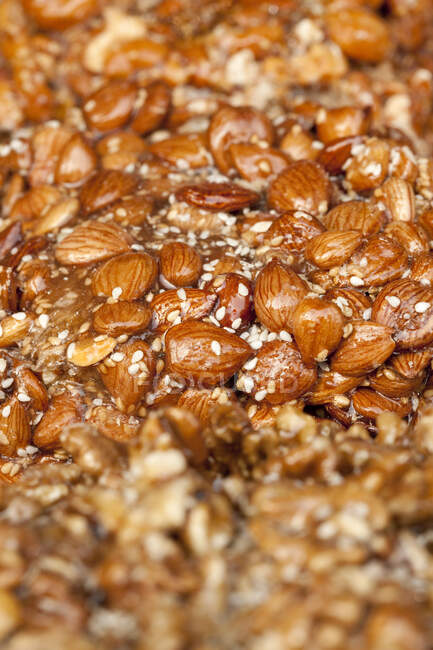 En-cas chinois, noix glacées aux graines de sésame — Photo de stock