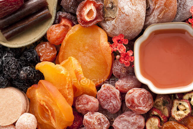Varie conserve tradizionali cinesi servite con marmellata — Foto stock