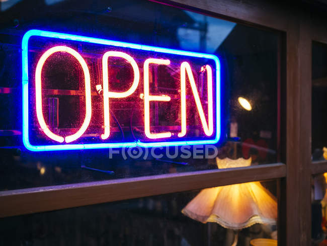 Segnaletica segno aperto del Neon Light Bar ristorante Shop — Foto stock