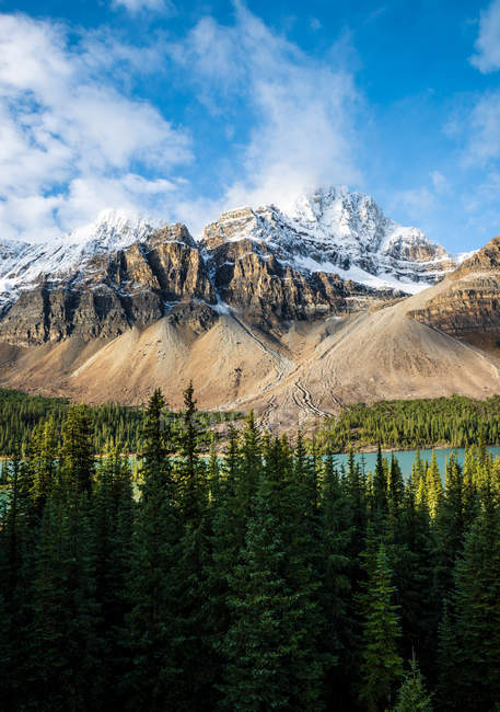 Paisaje de montaña en Canadá - foto de stock