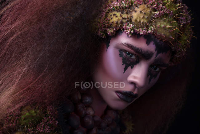 Frau mit Fantasie weint Make-up — Stockfoto