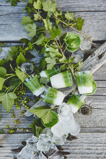 Frozen green smoothie — Stock Photo