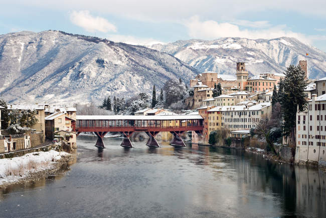 Viejo puente en italia - foto de stock