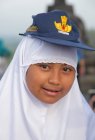 Retrato de menina no hijab — Fotografia de Stock