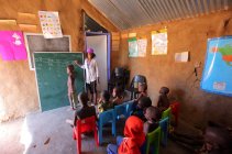 Школа в деревне Химба — стоковое фото