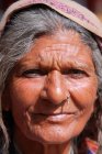 Femme indienne en sari à Pushkar — Photo de stock